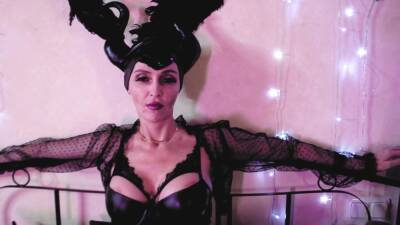 Fetish Leather Dominatrix Eva Latex Foot Job Play With A Horny Dick Mistress Greed Heels Maleficent - upornia.com