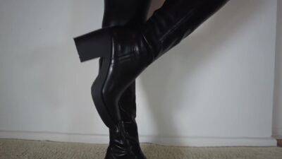Mistress With Leather Boots And Leggings Cum All Over My Heels - hclips.com