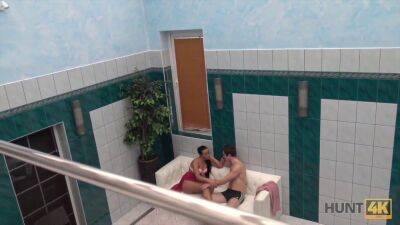 Young cuckold let stranger nail slutty girlfriend by pool - sexu.com - Czech Republic