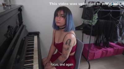 Submissive Girl Got A Free Piano Lesson - hclips.com