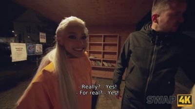 SWAP4K. Me and my wife know how to seduce and fuck girls we met at the bus station and how to dominate their dude - hotmovs.com