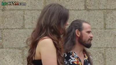 Cockhungry CFNM babes giving blowjob - hotmovs.com - Britain