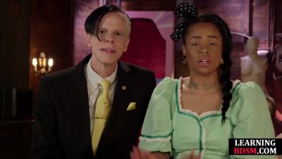 Domina learning ebony BDSM - hotmovs.com