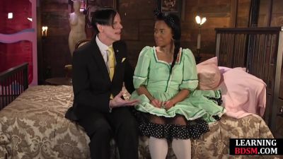 Domina learning ebony BDSM - hotmovs.com