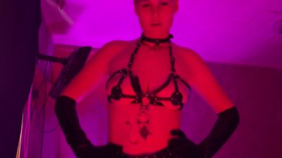 Latex Dominatrix - Strap-on, Whip & Absolute Obedience Tease - hclips.com